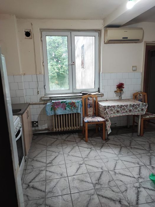 Vând Apartament 3 camere - Craiova