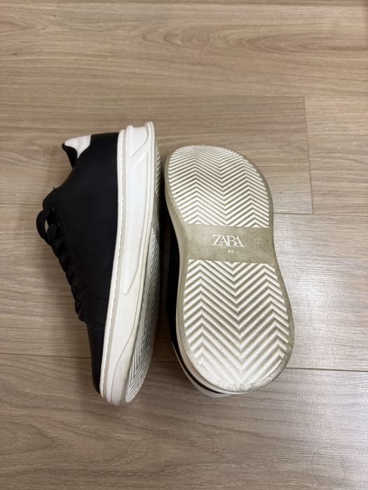 Продавам мъжки кецове Zara