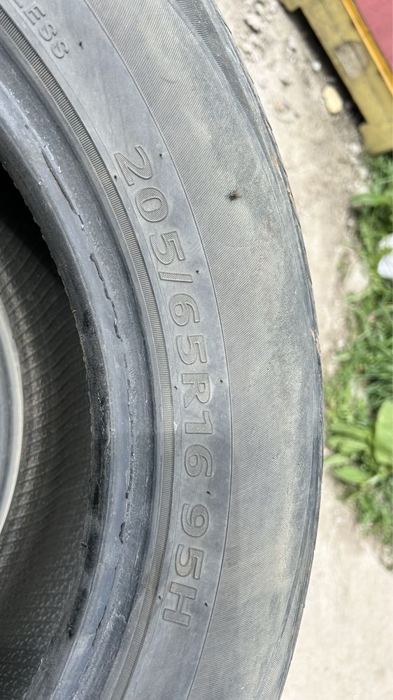 Комплект летней резины Kumho 205/65/16