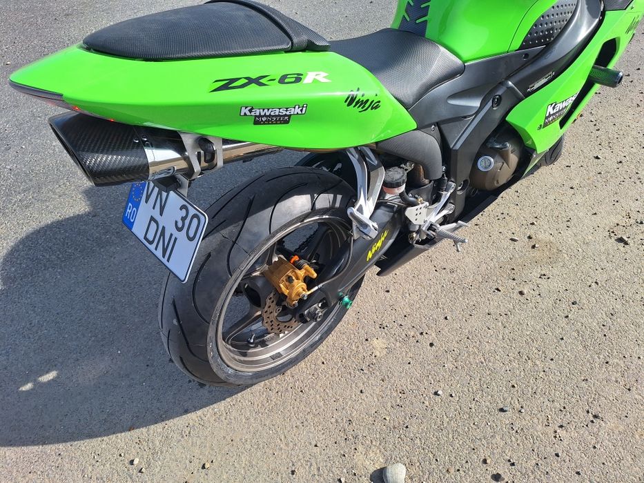 Kawasaki ninja zx6r 636