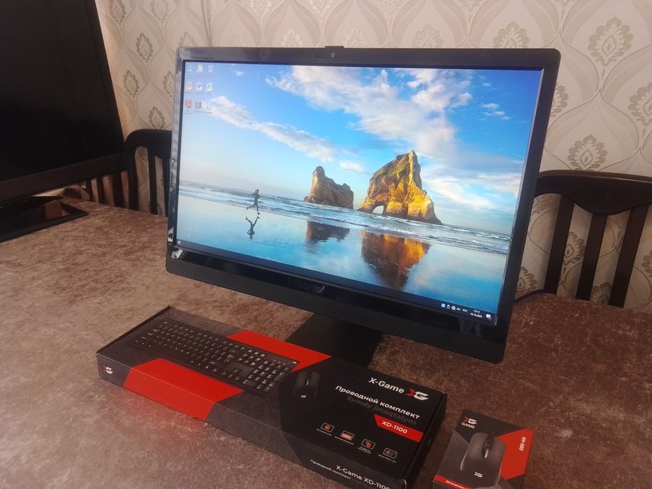 Большой моноблок, компьютер, ssd, как ноутбук, в отл сост без минусов