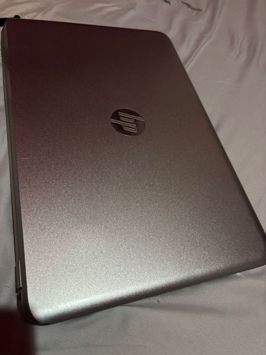 Vând laptop HP preț fix
