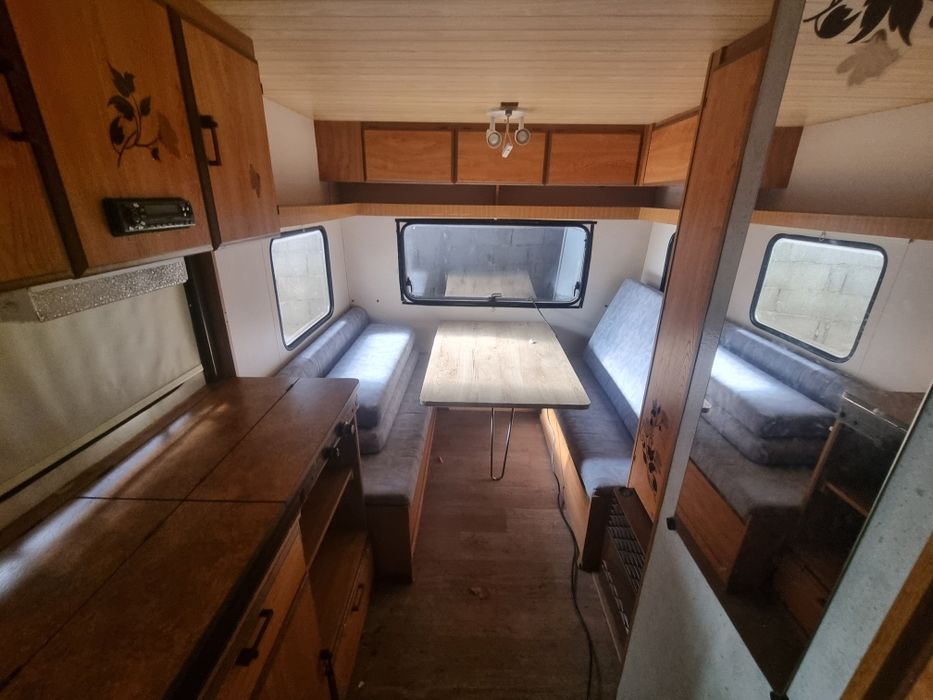 Rulota Burstner cu baie