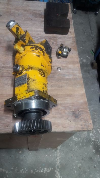 Reparatii cilindri hidraulici & pneumatici si pompe hidraulice.