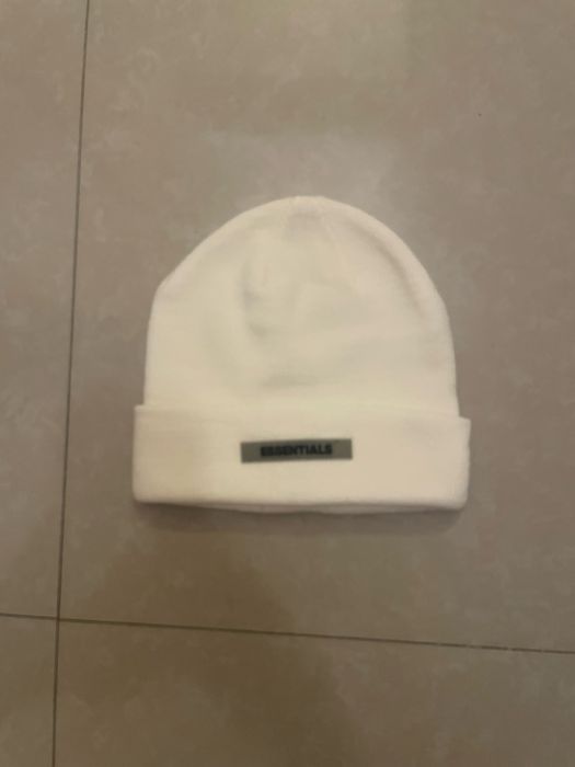 Caciula Essentials Alba