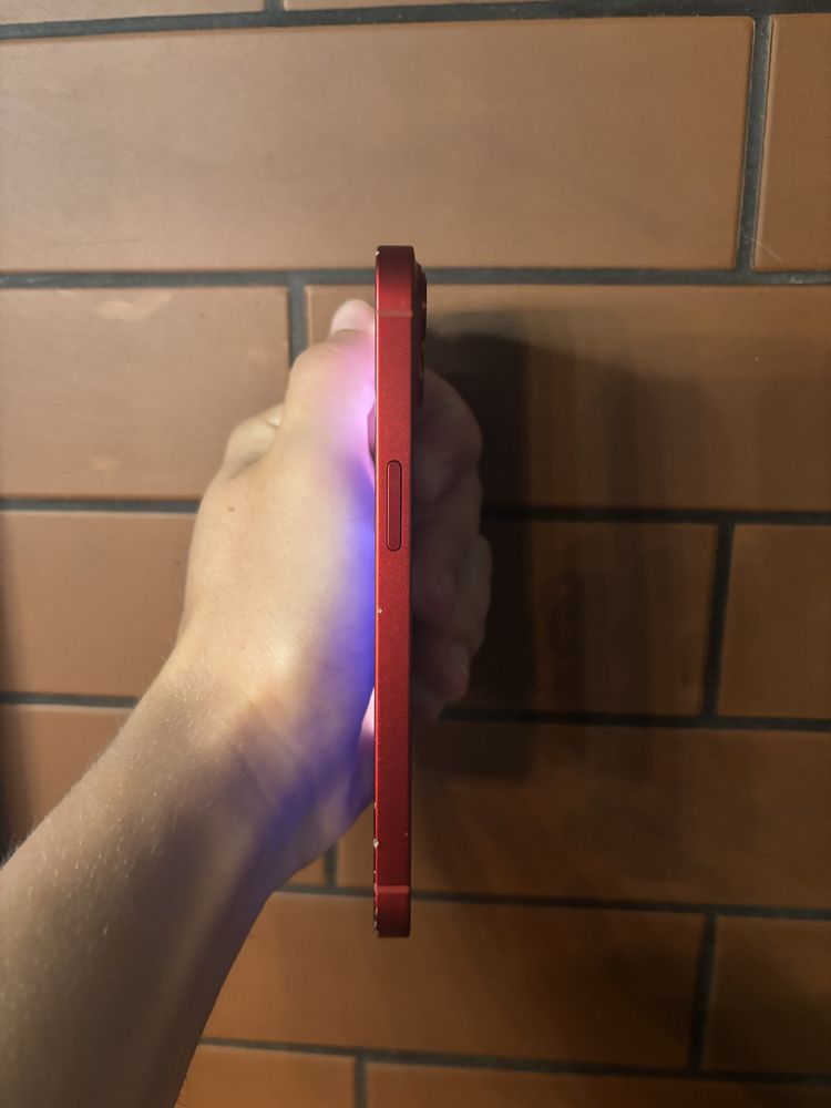 iPhone 13 128gb. Red.