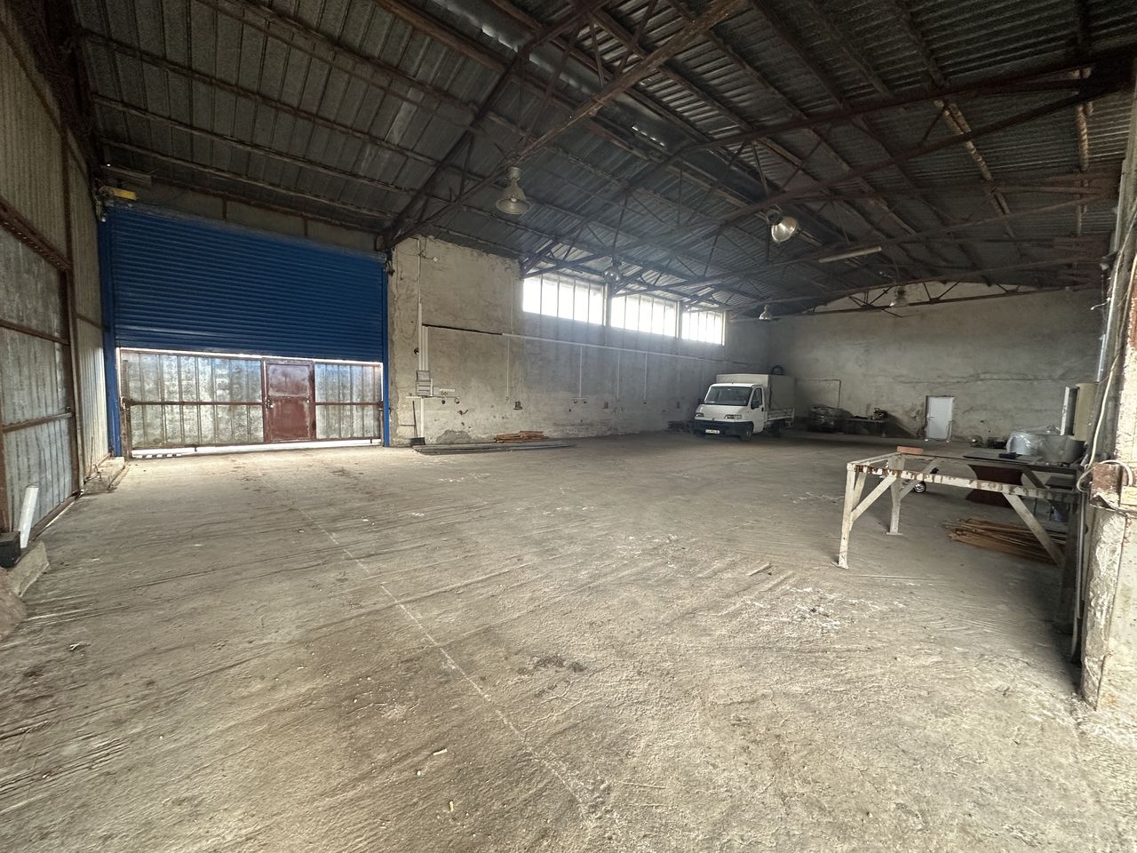 Дава се под наем Склад в Нови Искър - 300 кв.м за 1020 € - Снимка #1