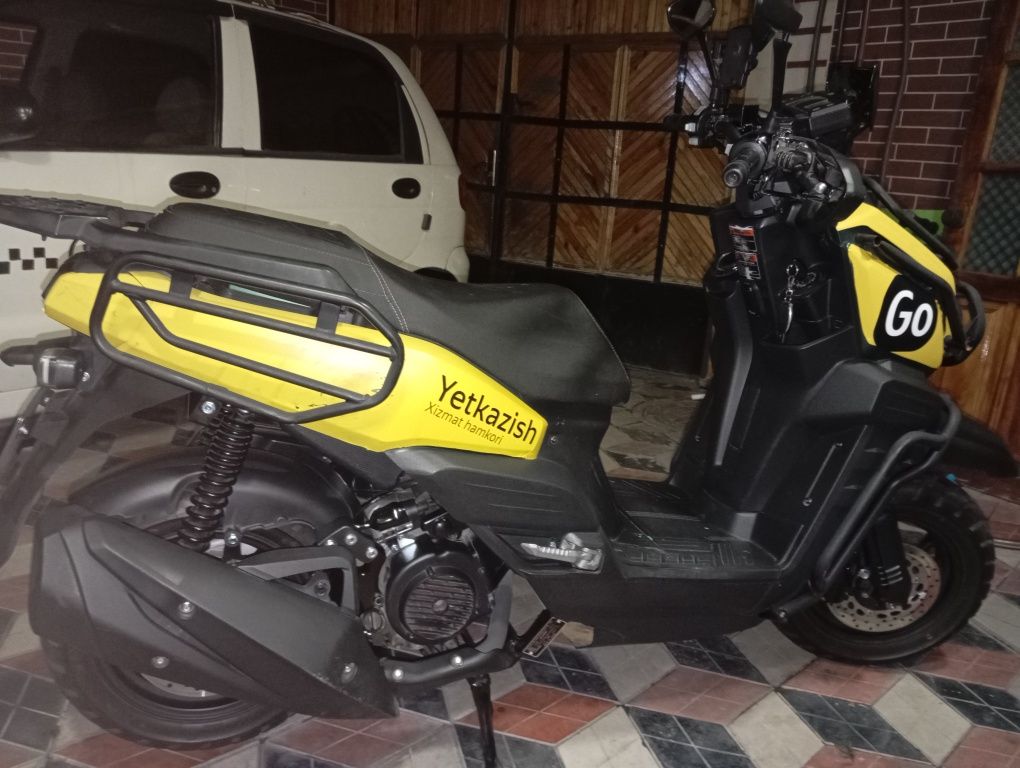 Skuter Moto benzin