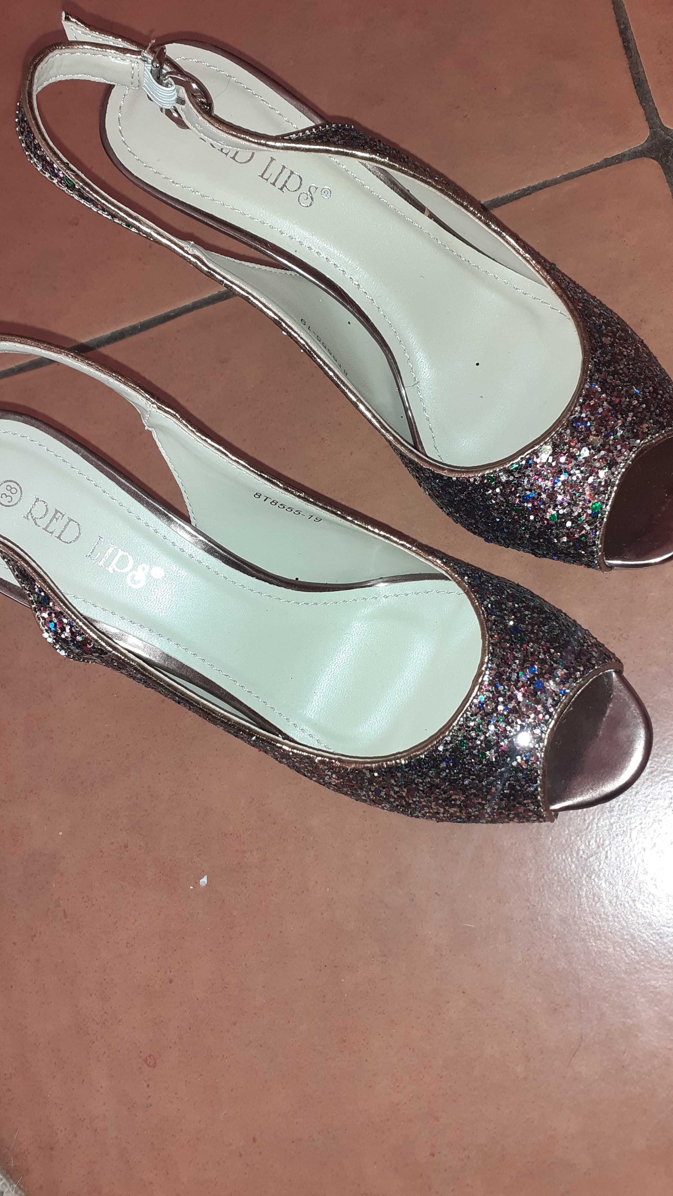Sandale ocazie, masura 37, multicolor ,  noi