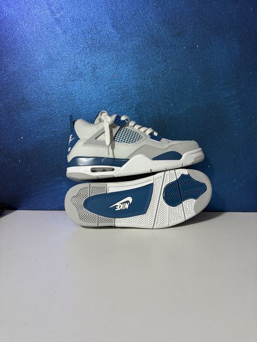 Jordan 4 Military Blue