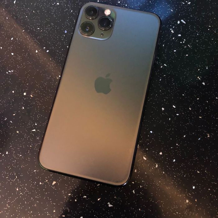 Vand Iphone 11 pro 256Gb