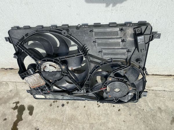 Ventilator radiator Volvo XC60 2009-2017 31293777 6G91-8C607-ND