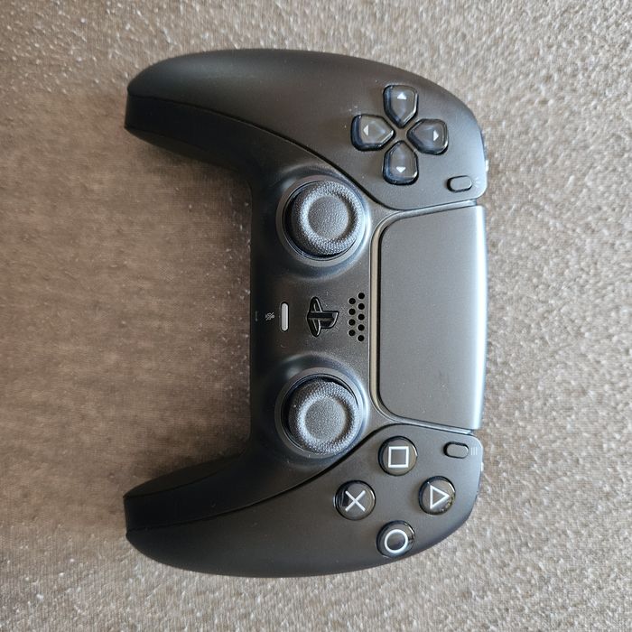 DualSence controller ps5