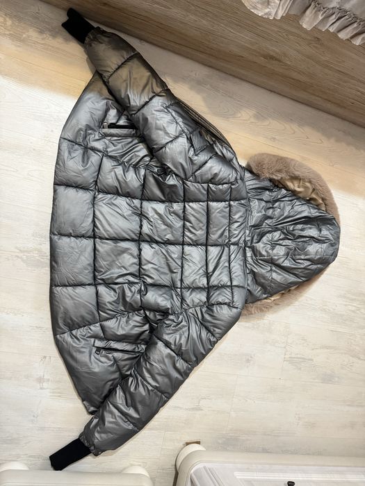 Дамско зимно яке с качулка