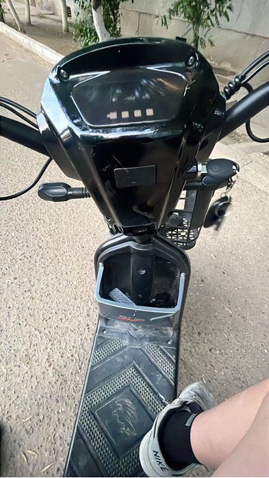 Продам скутер фирмы SUP Меняли акум стоят новые 4 акум хорошый