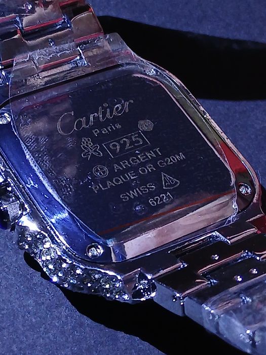 Iced out cartier santos moissanite часовник