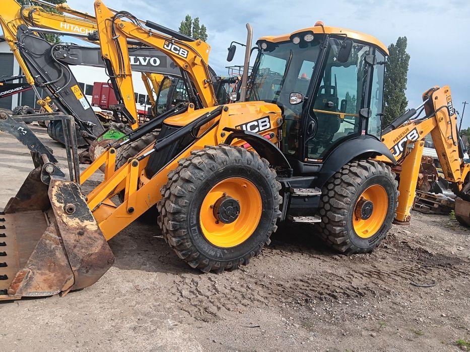 Vând buldoexcavator jcb 4cx
