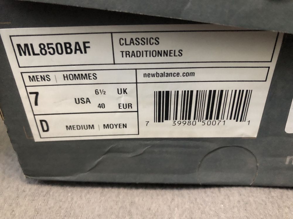 Vând adidași New Balance 850