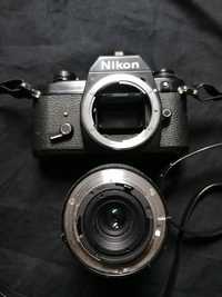 Aparat foto Nikon em