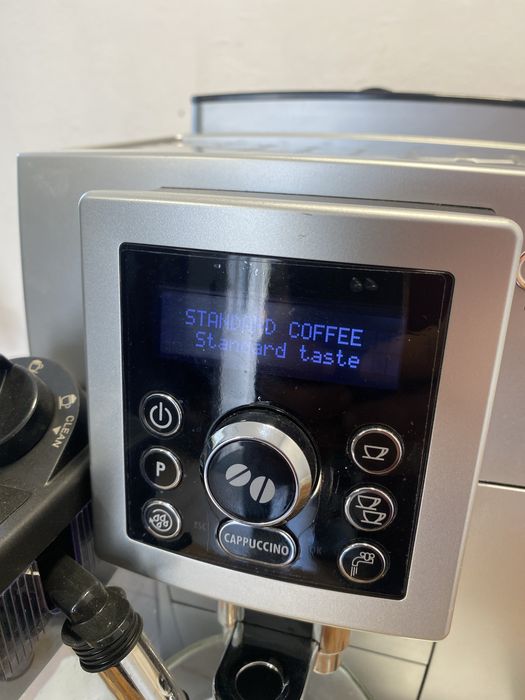 expresor / espressor delonghi magnifica S