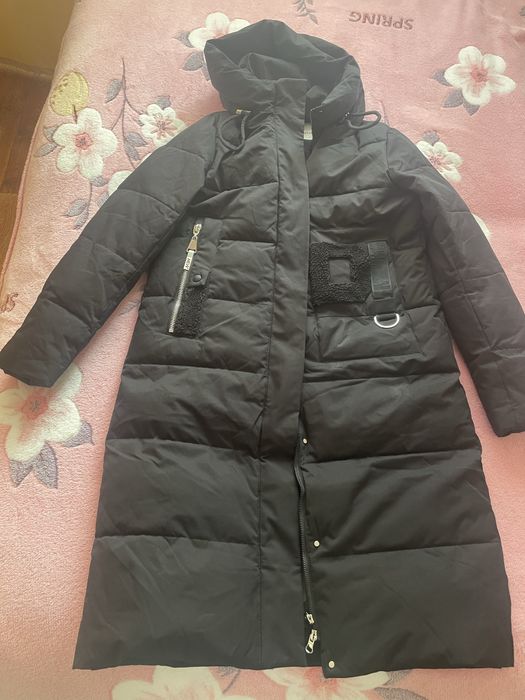 Продам куртку черного цвета