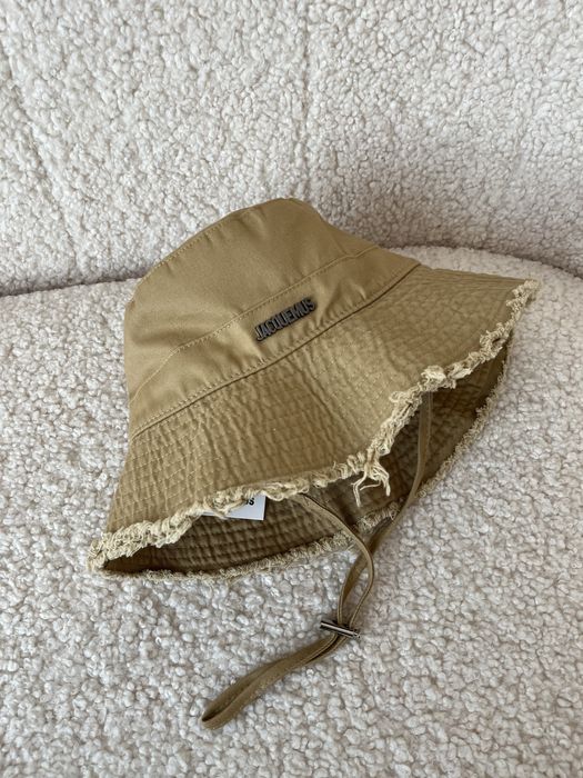 Дамски шапки New Season