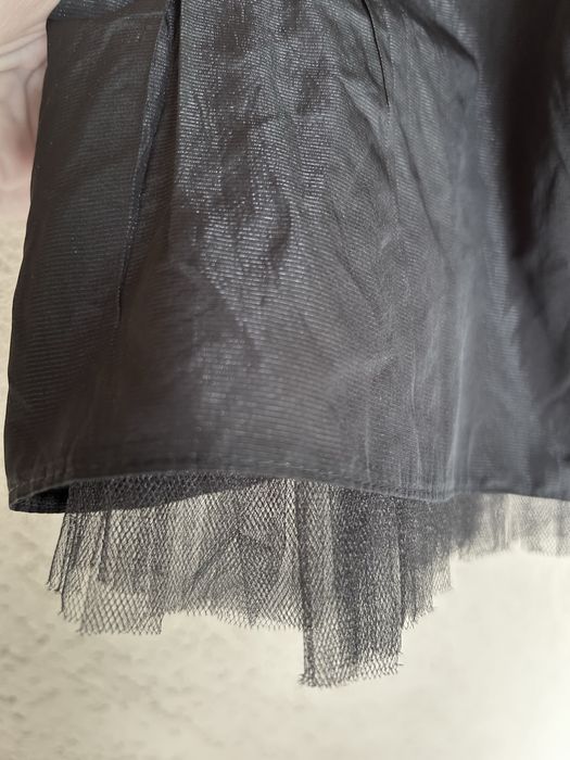 Fustă neagră elegantă/ ocazie Guara mărimea 40 cu volan asimetric