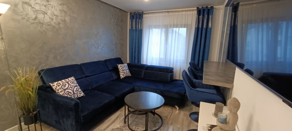 Vând Apartament 3 camere LUX