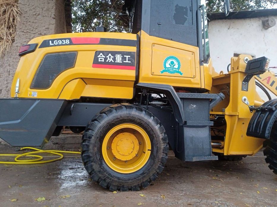 Погрузчик сотилади