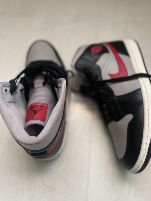 Air JORDAN 1 MID EU- 42 US- 8.5
