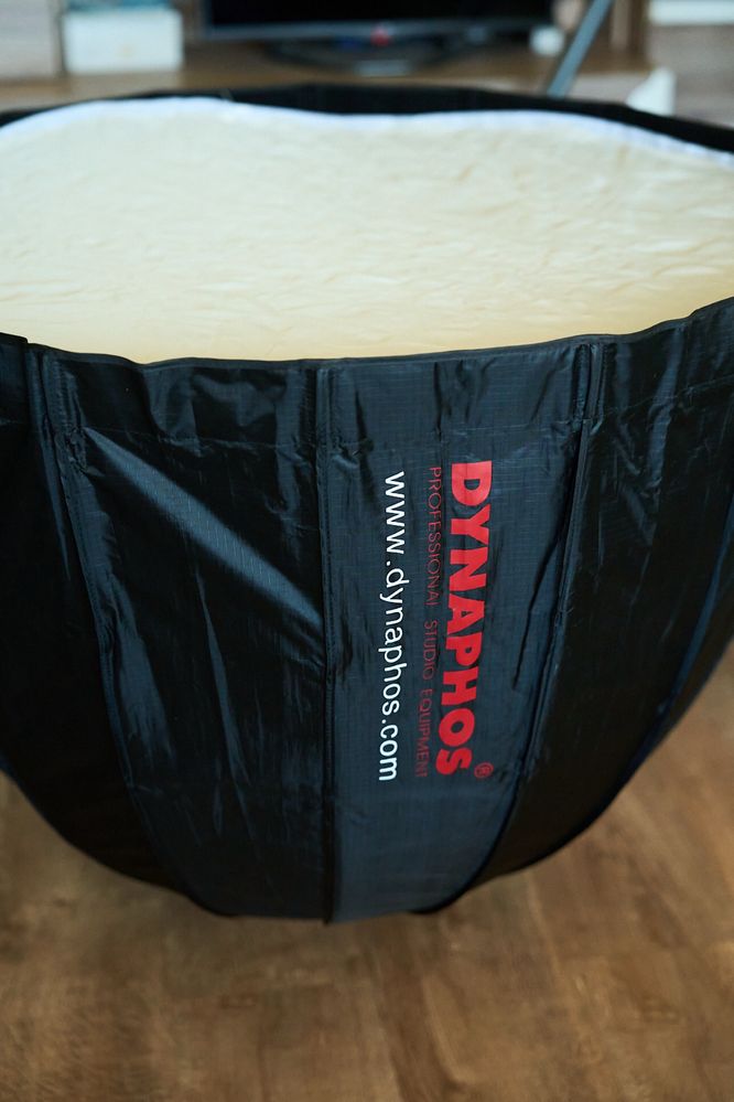 Дълбок параболичен софтбокс Dynaphos 90 см. SILVER