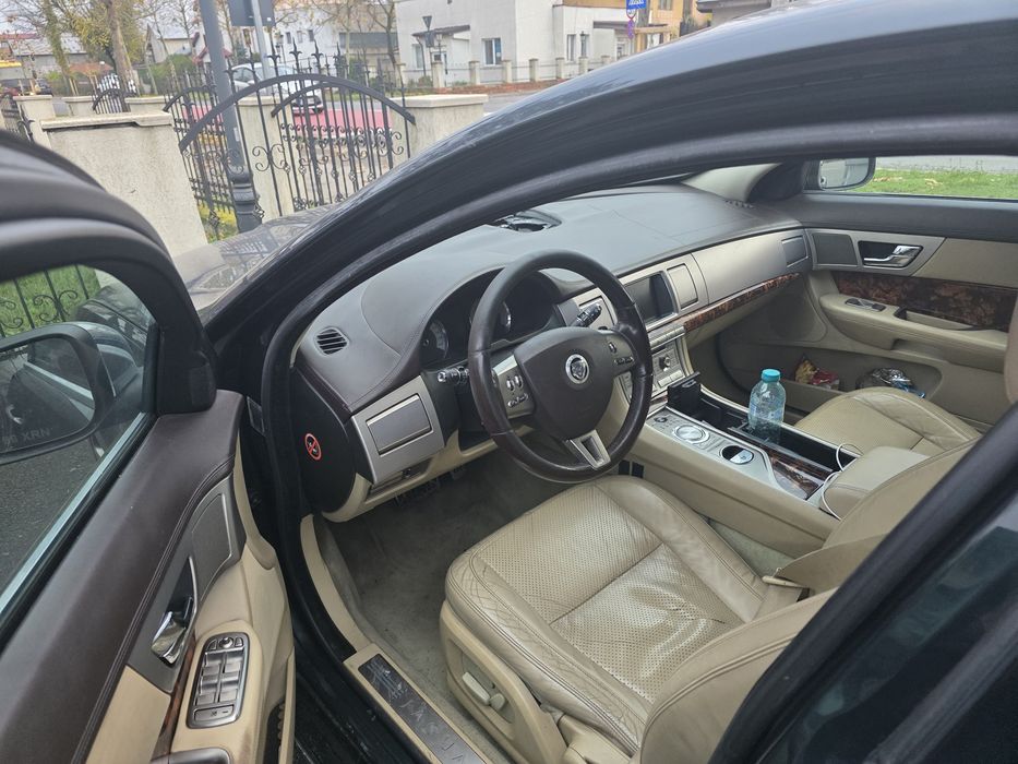 Jaguar XF 2008 2.7 disel