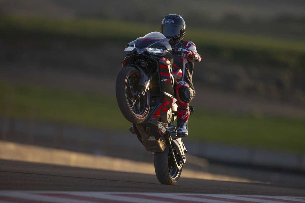 Aprilia RS 457 - 2025 -Sportiva bicilindica cu cadru de aluminiu
