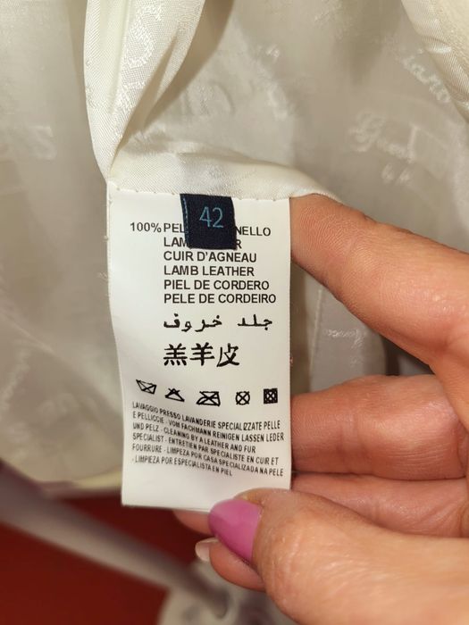 Geaca guess by Marciano,din piele marime s/m dama