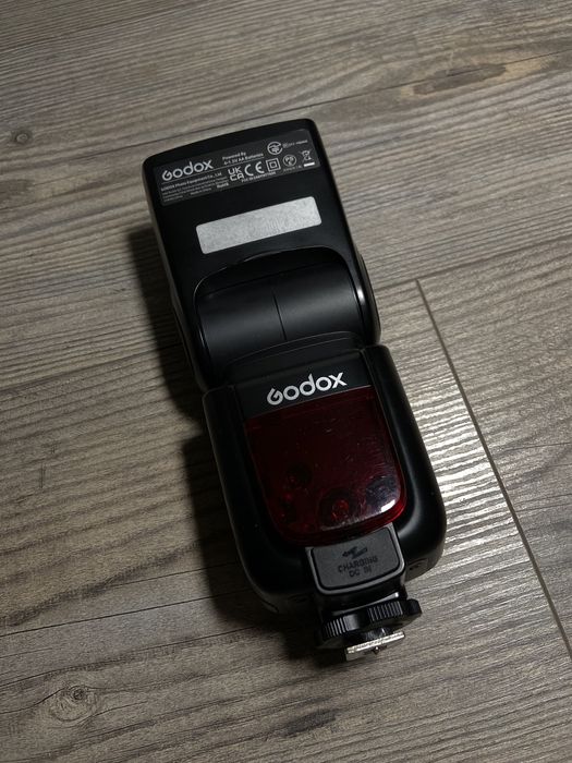 Светкавица Godox tt600