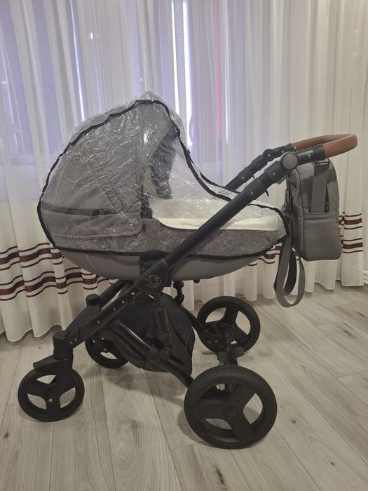 Vând cărucior Krausman 3 în 1 Nexxo Grey