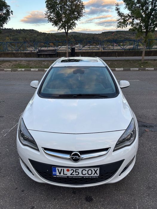 Opel Astra Opel Astra J 2013 2.0cdti