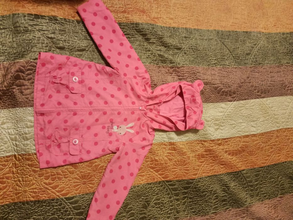 Продам ветровку детскую, легкую курточку