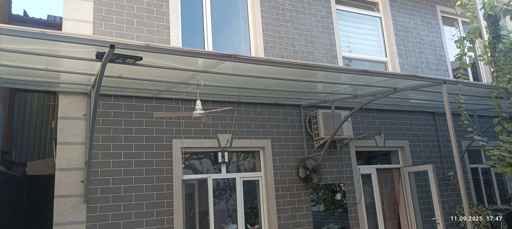 Сдаю свой 3 этажний дом на 2.7 сотих (коттедж)