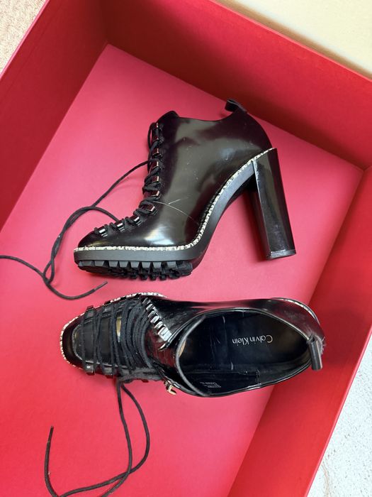 Calvin Klein отигинални дамски обувки на ток