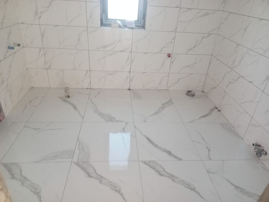 Vand casa in Margineni in spatele primariei