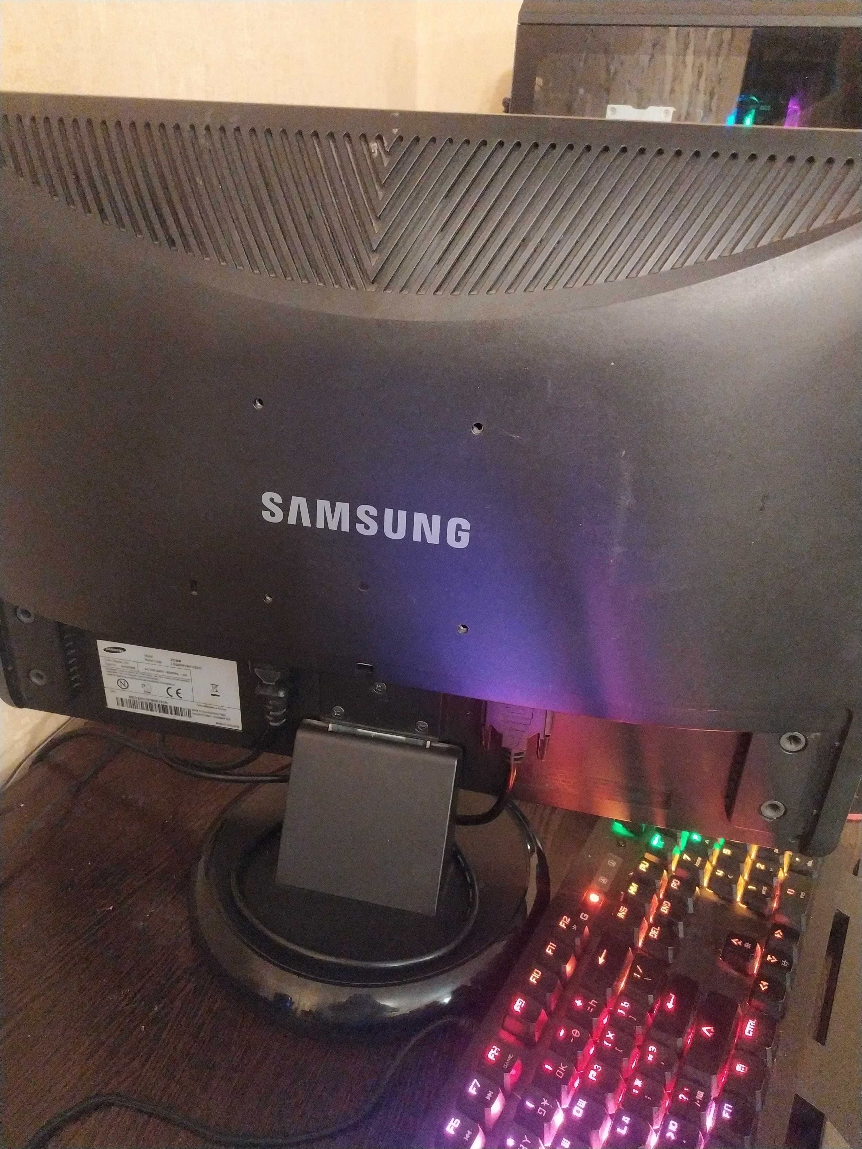 Монитор Samsung 22"