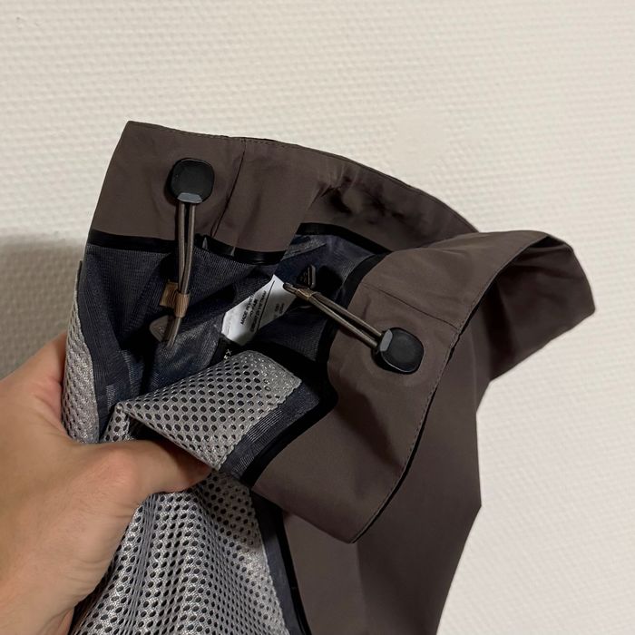 Nike ACG ( Gore-Tex, Arcteryx, Oakley, The North Face, Berghaus )