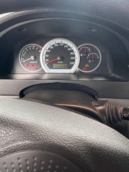 Продам Ласетти 1,8 68000 км пробег