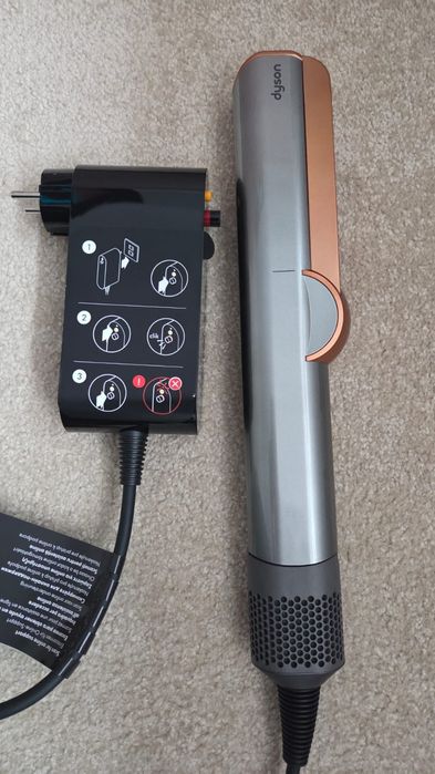 Dyson - Airstrait nichel-cupru HT01