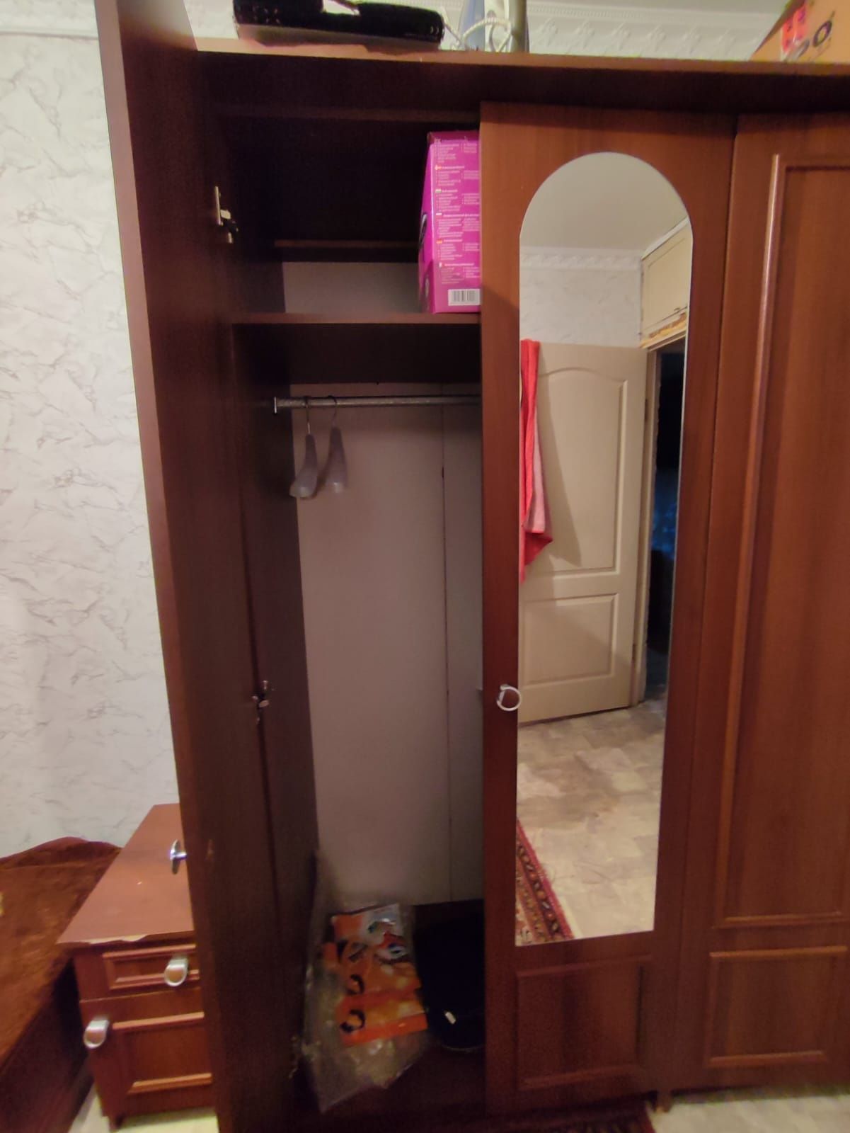 Спальный гарнитур