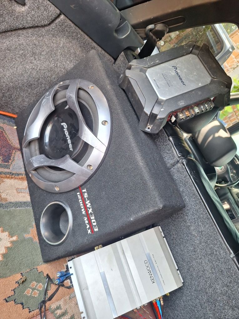 Бас каса Pioneer 260лв до 1 август