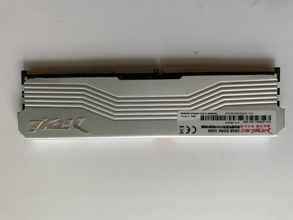 Продам оперативку 16 GB DDR 4 3200