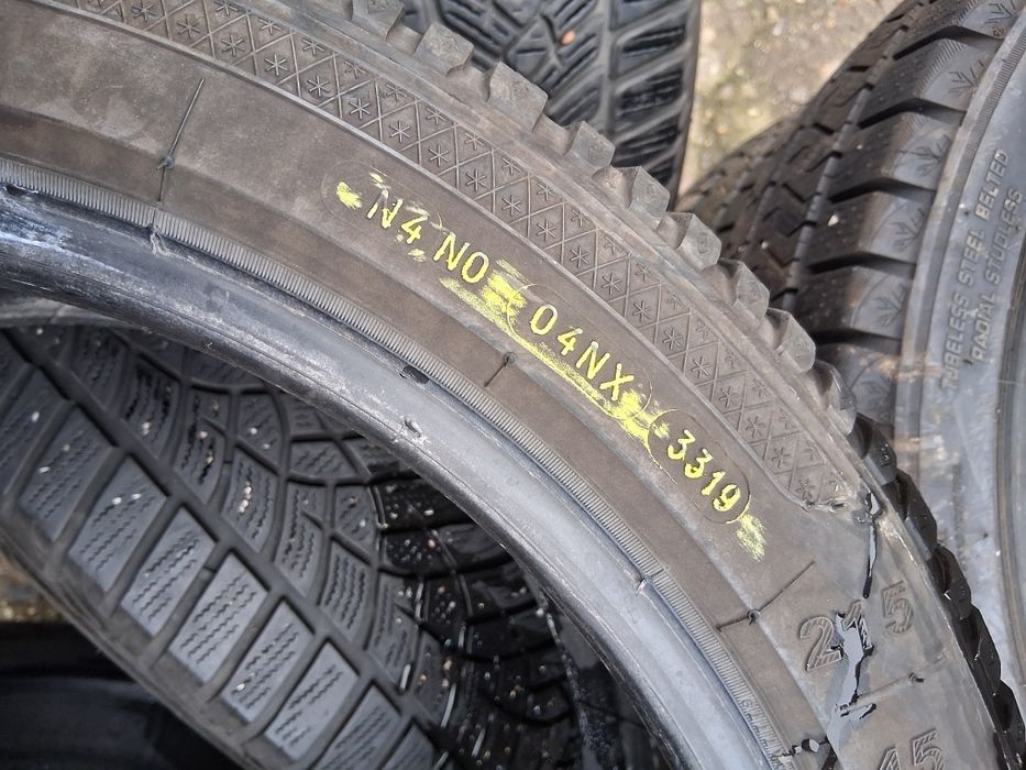 215 45 17 KLEBER 4броя зимни