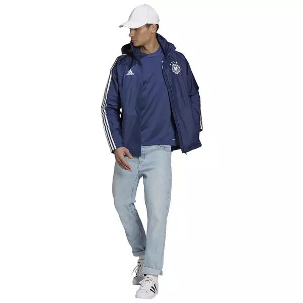 ADIDAS model nou DFB naționala Germaniei cu etichetă